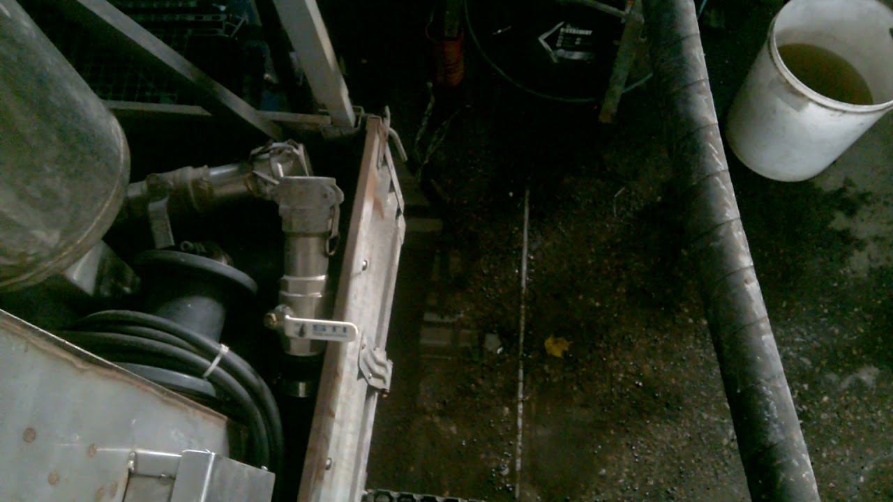 ITOZOR-SERVIS Ролик-2 Промывка бака охладителя на Трубном заводе.