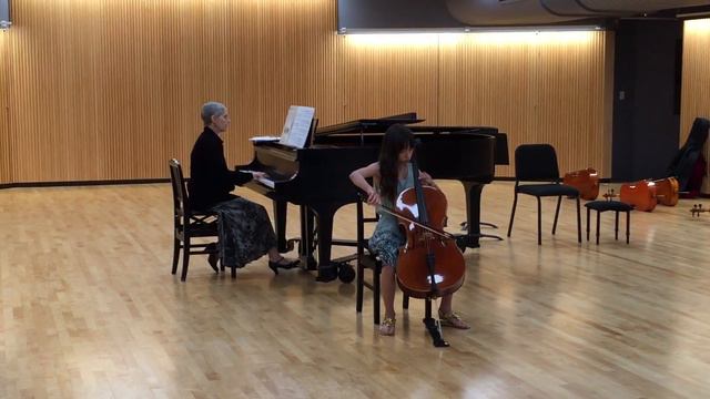 Skyler Kim-Schellinger plays 'Arioso' by J.S. Bach, cello and piano смотреть онлайн