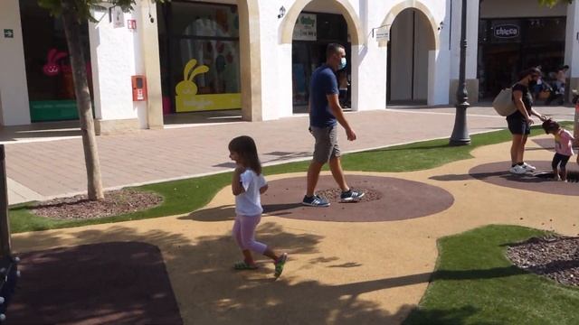 PUGLIA OUTLET VILLAGE MOLFETTA SHOPPING VLOG смотреть онлайн