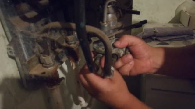 Как устранить течь воды у газовой колонки Астра. смотреть онлайн