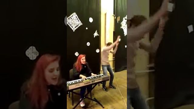 Театр КУСТ Новогодний корпоратив 2019 "Я смотрю на макароны" смотреть онлайн