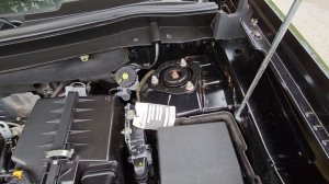 Mitsubishi Outlander III рестайлинг 2014 - подкапотное пространство и двс