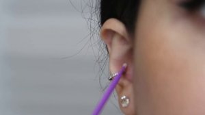 Загноился прокол в ухе! Как ухаживать за пирсингом правильно!