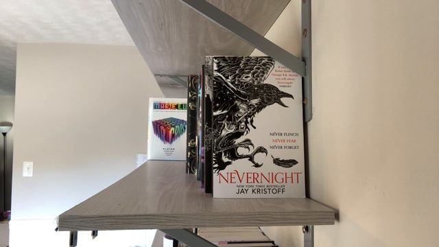 2020 BOOKSHELF TOUR смотреть онлайн