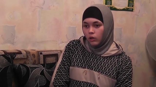 Студентке предлагают 40 000 руб. за снятие хиджаба смотреть онлайн