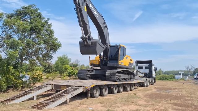 ใหม่ถอดด้ามรถขุด 30 ตัน VOLVO EC300DL หนุ่มใหญ่สวีเดนบุกเมืองภูเขาไฟ excavator смотреть онлайн