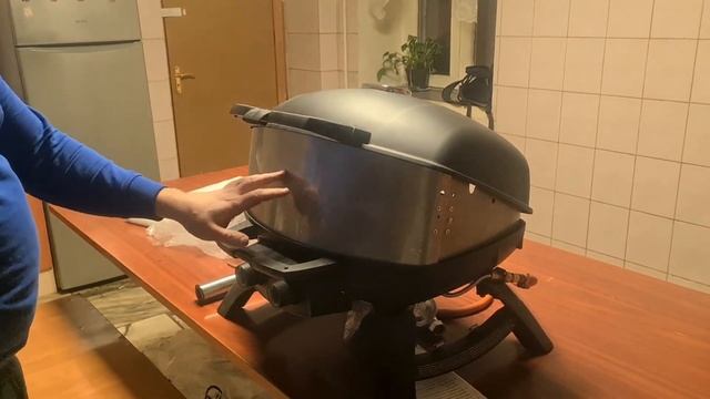Отличная идея! Вертел и экран в газовый гриль Napoleon TravelQ-285 смотреть онлайн