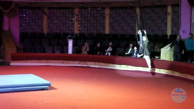 Рунец Виктория воздушная гимнастка на ремнях "Синий платочек" смотреть онлайн