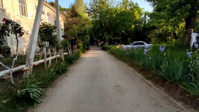 Идем от типографии на набережную Назукина через парк Ракушка Балаклава, Севастополь, Крым смотреть онлайн