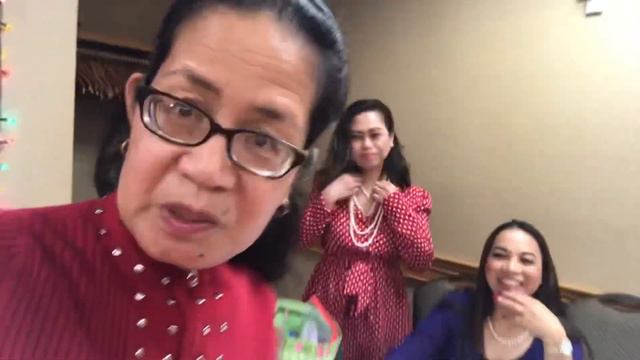 With our friends in the Christmas party. смотреть онлайн