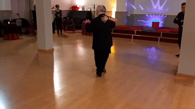 Resumen Clases de Milonga traspié - Raúl Mamone смотреть онлайн
