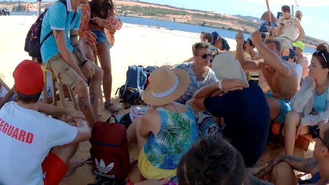 День бармена. Вьетнам, Муине 2018 смотреть онлайн