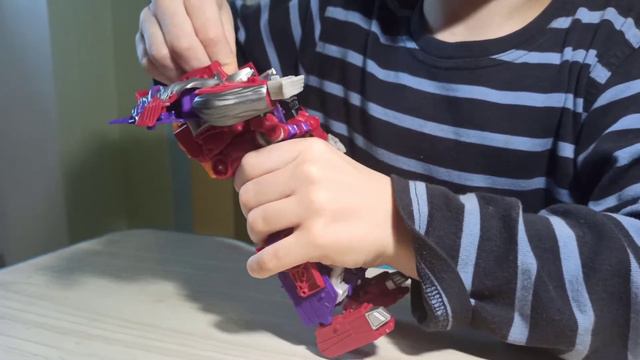 Альфа Трион – отец Оптимуса Прайма, загадочный автобот. Кто этот трансформер? смотреть онлайн