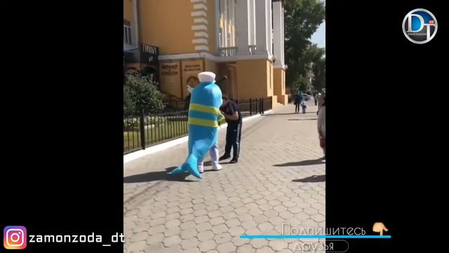 💣ПРАНК от ХИЗА 💣Жестко ударил айфон по ногам и отмечает 💣 смотреть онлайн