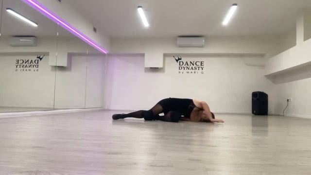 Burlesque Floorplay Practice_Бурлеск рутинка на підлозі_Бурлеск рутинка на полу смотреть онлайн