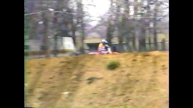 Practicing on my 1990 Honda CR250R at Ross Bartlett's track in 1994 смотреть онлайн