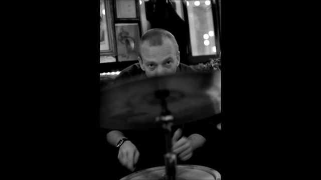 Joe Fritz Quartet - Walking Shoes смотреть онлайн