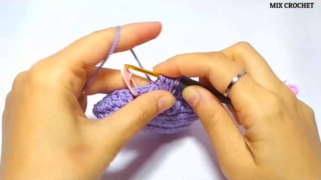 كروشيه محفظه صغيره من بواقي الخيوط / crochet Wallet-بشكل مميز هتعمليها فى دقيقه وحده смотреть онлайн