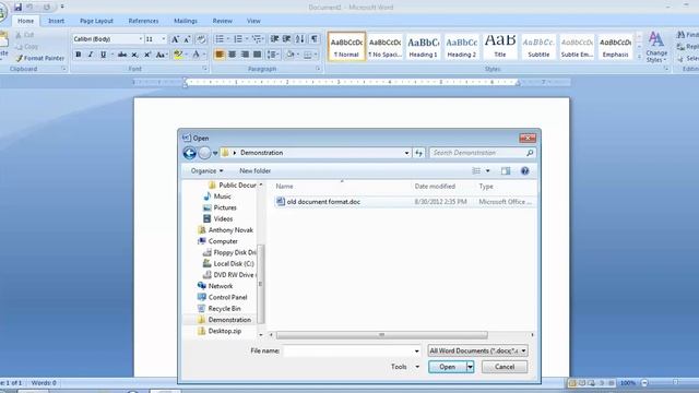 Saving an old style .doc file as .docx with Word 2007 смотреть онлайн