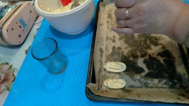 Готовим эклеры на воде, и на растительном масле смотреть онлайн