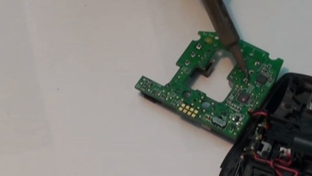 Logitech M705 замена кнопки (микропереключателя) Omron D2FC-F-7N смотреть онлайн