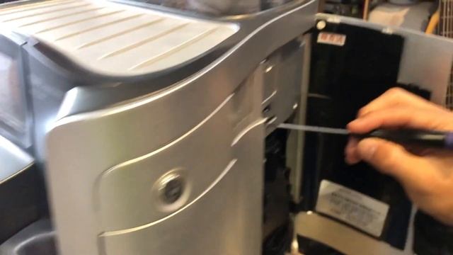 動画有 Saeco Primea Cappuccino Touch Plus サエコ プリミア カプチーノ タッチプラス SUP030ADR 電気コーヒー沸かし器 念のためジャンク　2 смотреть онлайн