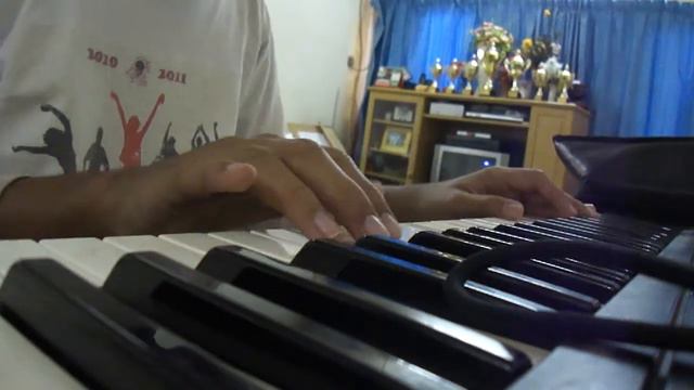 Dissonances ''chinese theatre'' in yamaha psr 210.MP4 смотреть онлайн