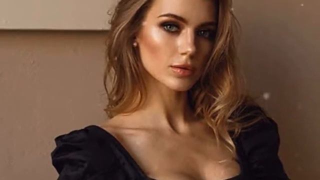 Слева горы справа а в дали кавказ 🥀 Бомбовая Кавказская песня ❤️ смотреть онлайн