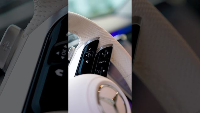 Смогли ли вы понять, что за модель на видео? В МБ РУС предствлен широкий выбор автомобилей Mercedes смотреть онлайн