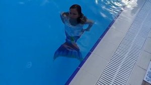 Хвост русалки,пробую плавать?? часть 9