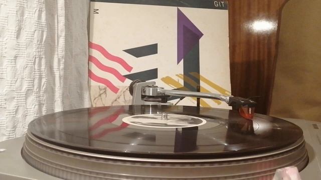 [B] GIT - Volumen 3 (Vinilo) смотреть онлайн