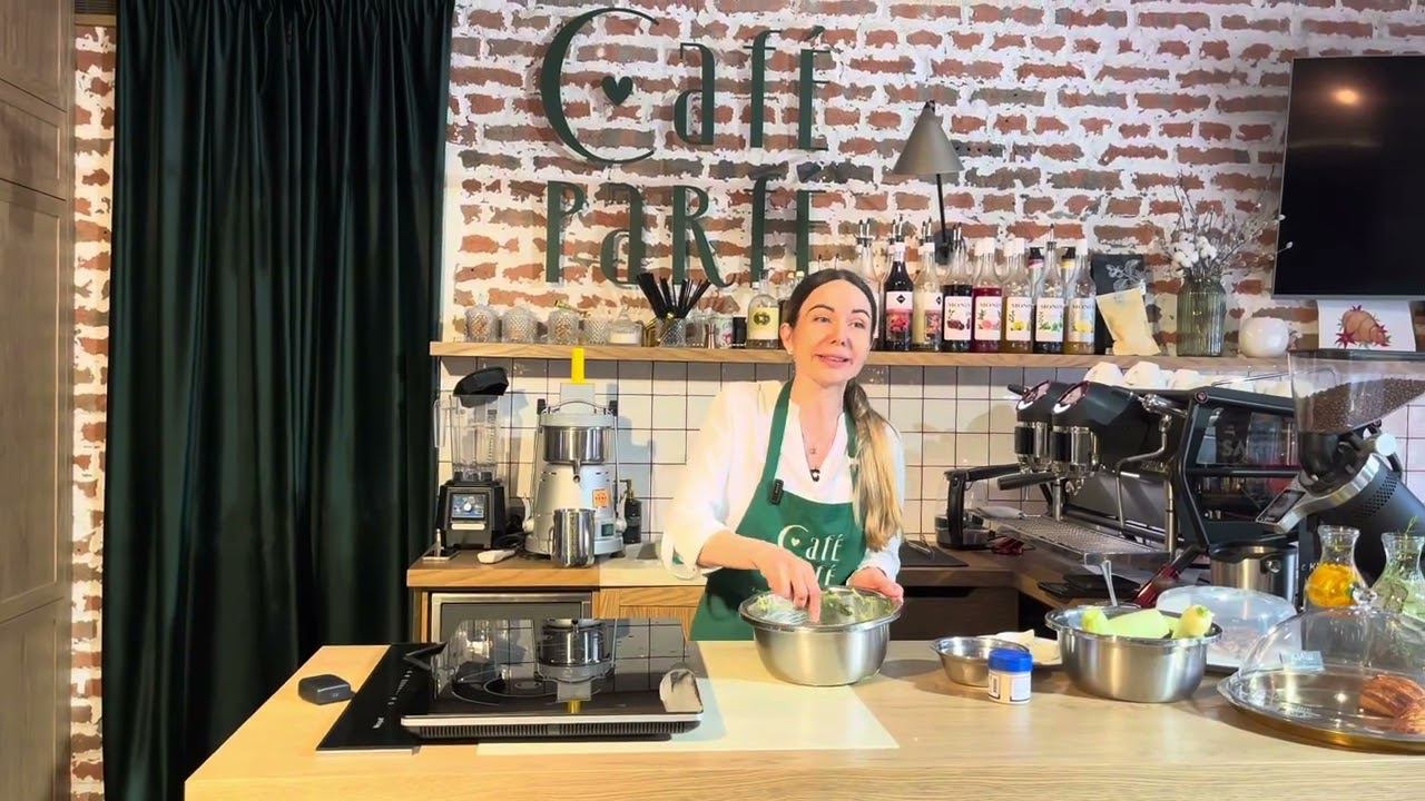 КАБАЧКОВЫЕ ОЛАДЬИ с фаршем из куриной грудки. Вкусно, быстро и полезно!