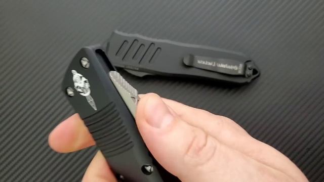Guardian Tactical Recon 40 VS Microtech Combat Troodon - MONSTER OTF Battle! смотреть онлайн
