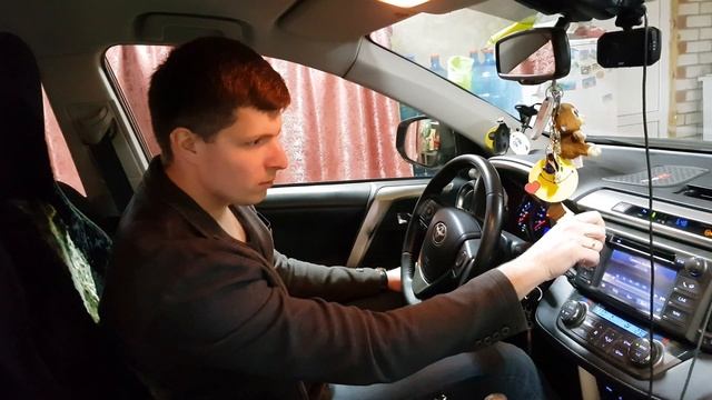 Тойота РАВ 4 обзор. Бу Toyota RAV 4 2013 год отзывы. Пробег 141 тыс. смотреть онлайн