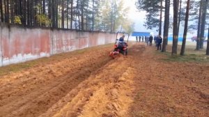 Минитрактор МТЗ Беларус 152Н практический обзор 2 х оборотного плуга