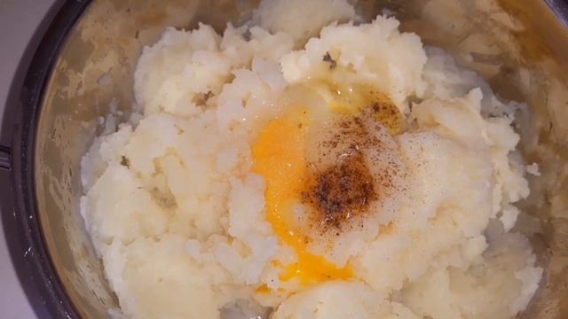 Картофельные пирожки с капустой/Pateuri Din Cartofi Cu Varză/Potato Pies With Cabbage