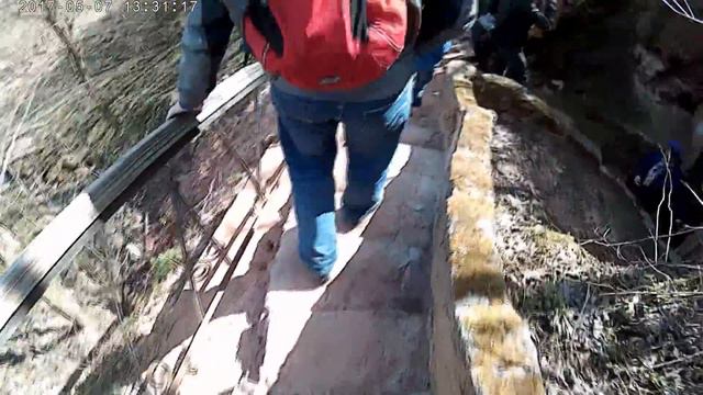 Вход в пещеру смотреть онлайн