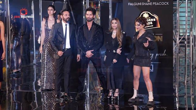 Stylish Shahid Kapoor Walking the Ramp | Falguni, Shane and Dizzy | Blenders Pride Fashion 2022 смотреть онлайн