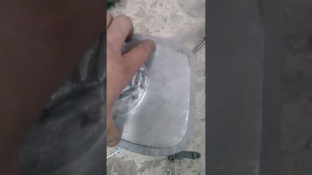 Секреты двигателя В-твин Иж - Коробка передач. Часть 7. Корпус под выжим сцепления 1-я часть смотреть онлайн