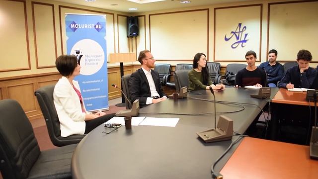 Юридическая среда. Лекция Дмитрия Прокофьева и Ксении Волковой