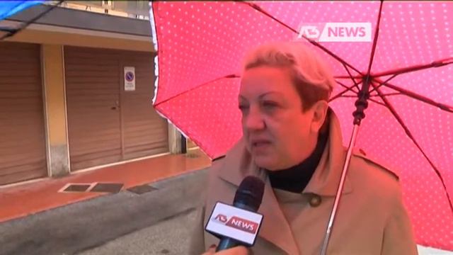 UNA COMUNITA' SCONVOLTA смотреть онлайн