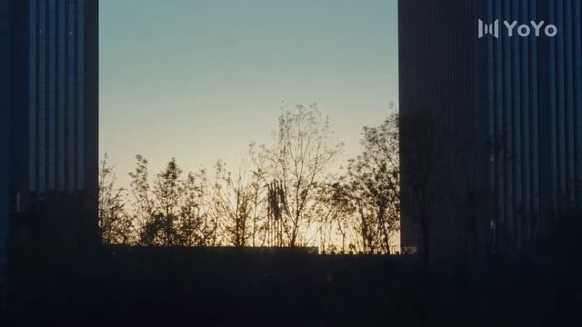 【丈夫的秘密电影版】妻子跟踪发现丈夫出轨初恋情人，妻子当众怒扇小三 смотреть онлайн