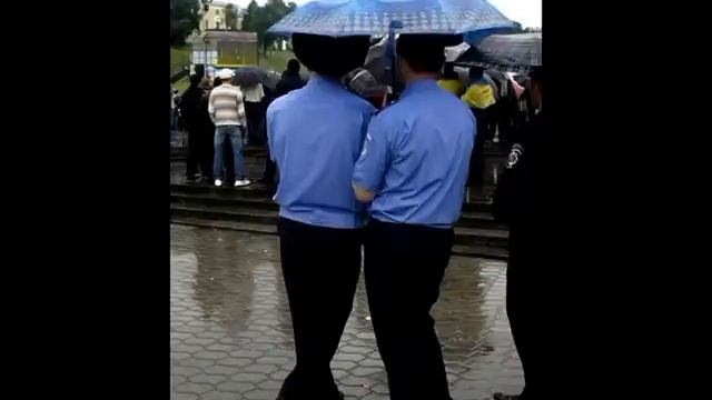 ПЕСНЯ О МИЛИЦИОНЕРАХ смотреть онлайн