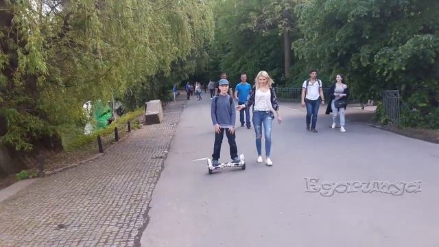 Egorunya едет в Софийский парк, УманьEgorunya goes in park Sofiyevka, Uman смотреть онлайн