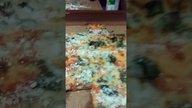 Review on Giovanni's Pizza смотреть онлайн