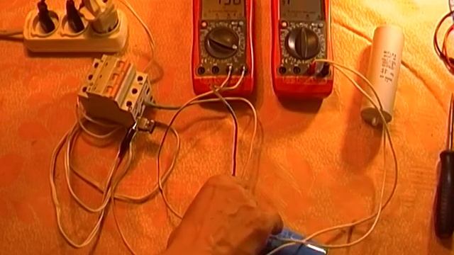 Как разрядить конденсатор мультиметром смотреть онлайн