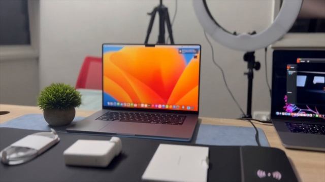 MacBook Pro M1 Max First Look: 32GB Unboxing and First Impressions! смотреть онлайн