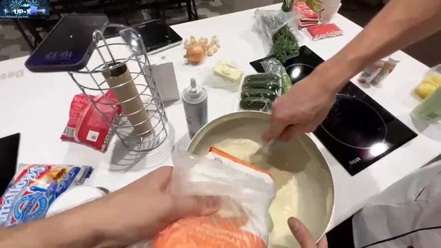 УСТРОИЛИ УГАРНЫЙ КУКИНГ! | Парадеевич, Кореш, FRAME TAMER, Данила Горилла, Exile смотреть онлайн