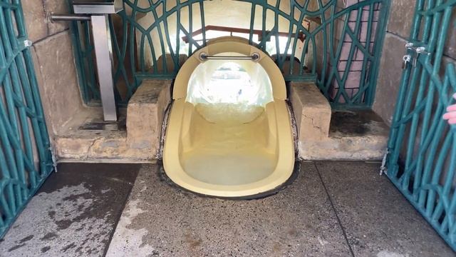 Самая страшная горка в Дубае. Аквапарк Атлантис Аквавенчер, водная горка - Прыжок в неизведанное смотреть онлайн