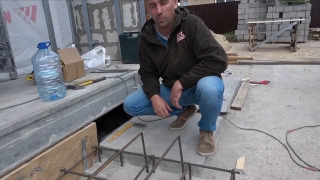 Отмостка вокруг дома. Устройство отмостки. Как сделать правильную отмостку. Отмостка с утеплением.